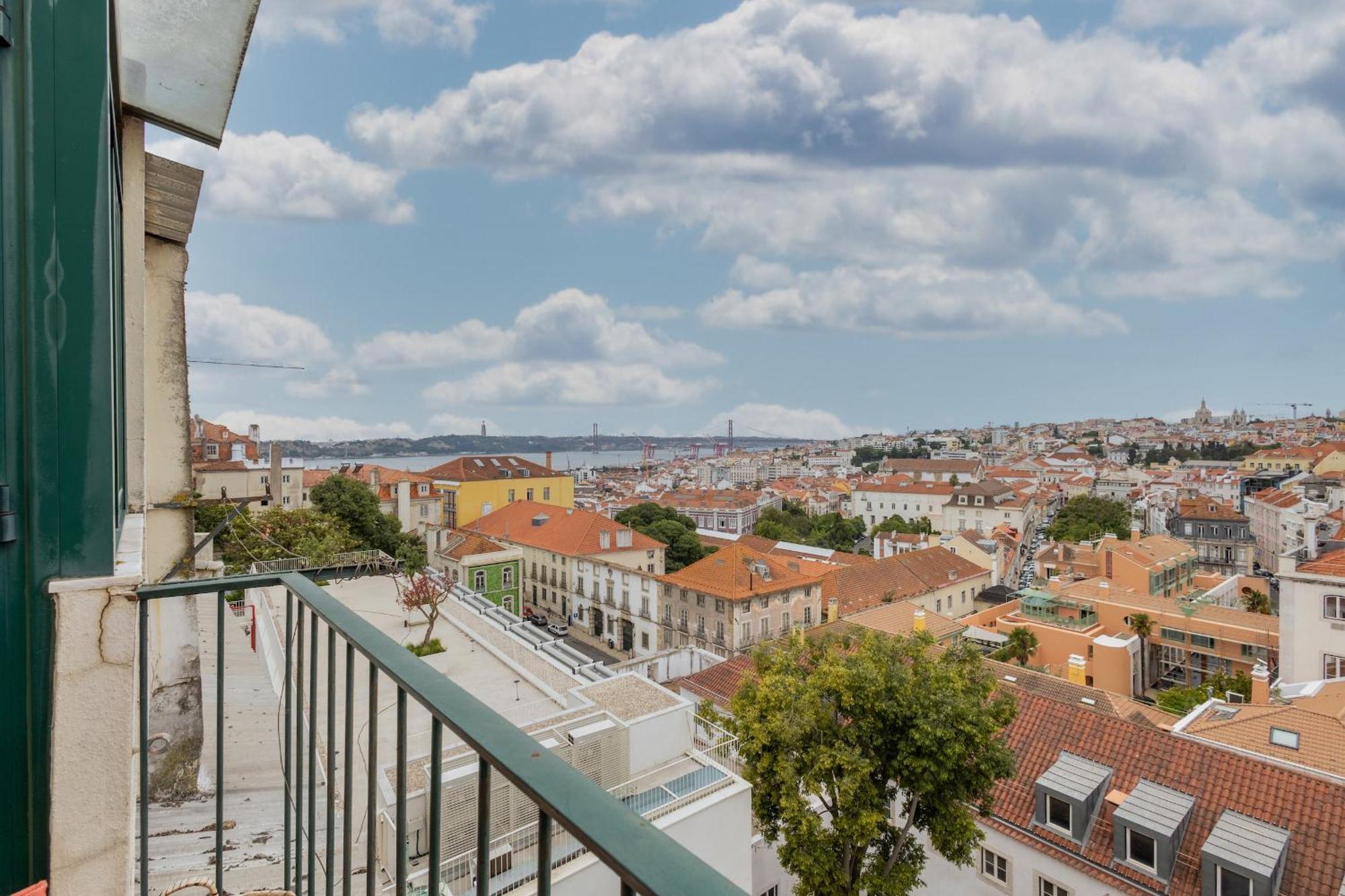 Beguest Bairro Alto City View Apartment 리스본 외부 사진